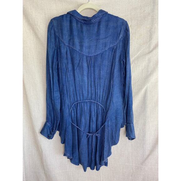 Free People Feel It Around Blue Button Down High Low Shirt Top Size XS - Picture 9 of 11